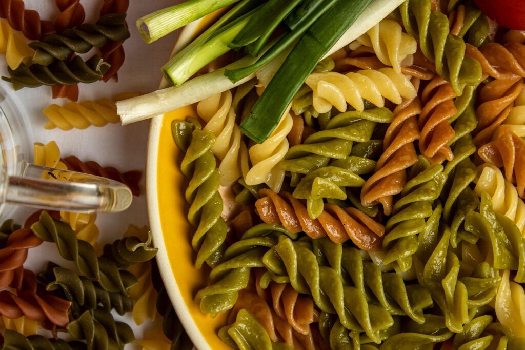 介護に適した食事で食物繊維が豊富なメニューは？