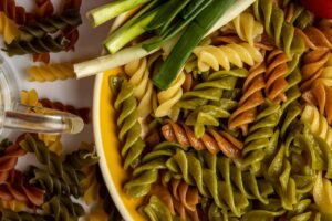 介護に適した食事で食物繊維が豊富なメニューは？