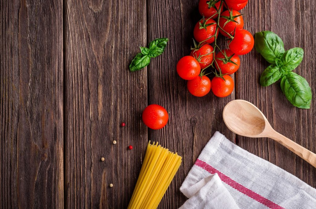 介護食の宅配で調理不要なサービスはどこにある？